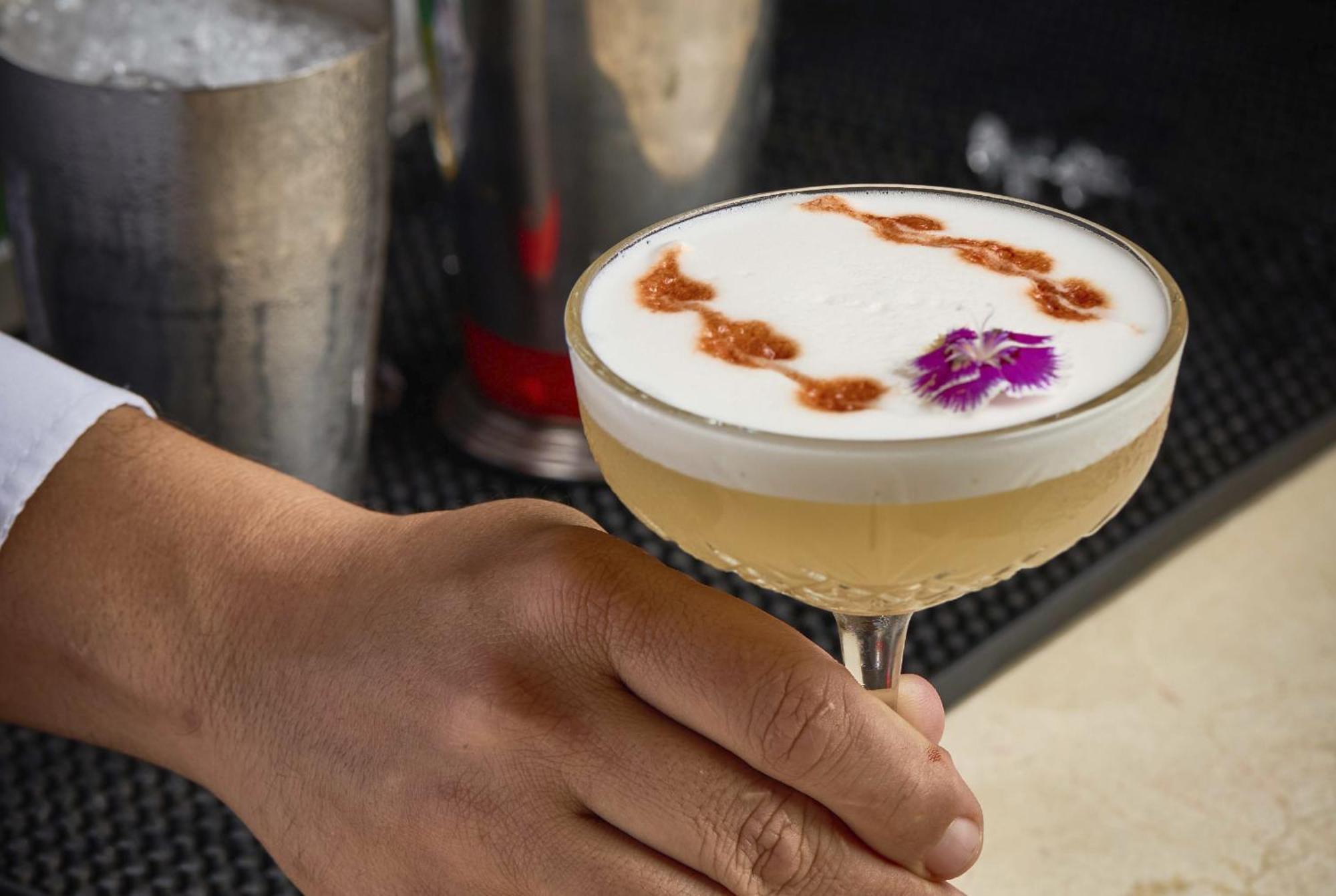 Hotel Nacional Rio De Janeiro - Oficial 外观 照片 A Clover Club cocktail